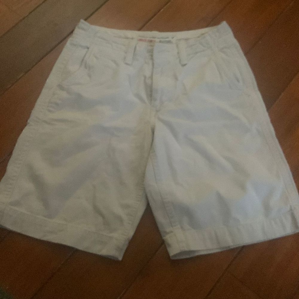 American Eagle Shorts size 28
